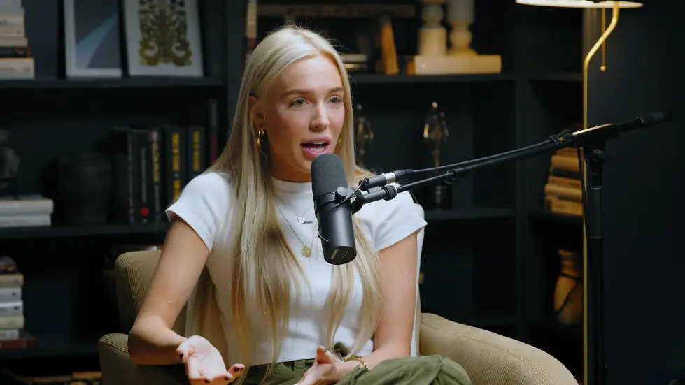 Alex Cooper ON: Feeling Insecure? This Video Will CHANGE Everything! | Jay Shetty 011