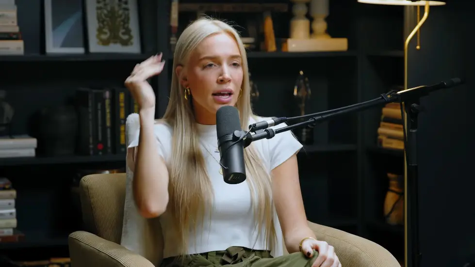 Alex Cooper ON: Feeling Insecure? This Video Will CHANGE Everything! | Jay Shetty 046