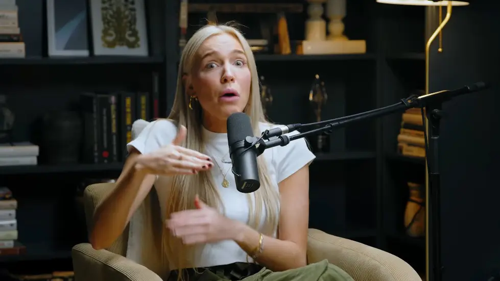 Alex Cooper ON: Feeling Insecure? This Video Will CHANGE Everything! | Jay Shetty 047