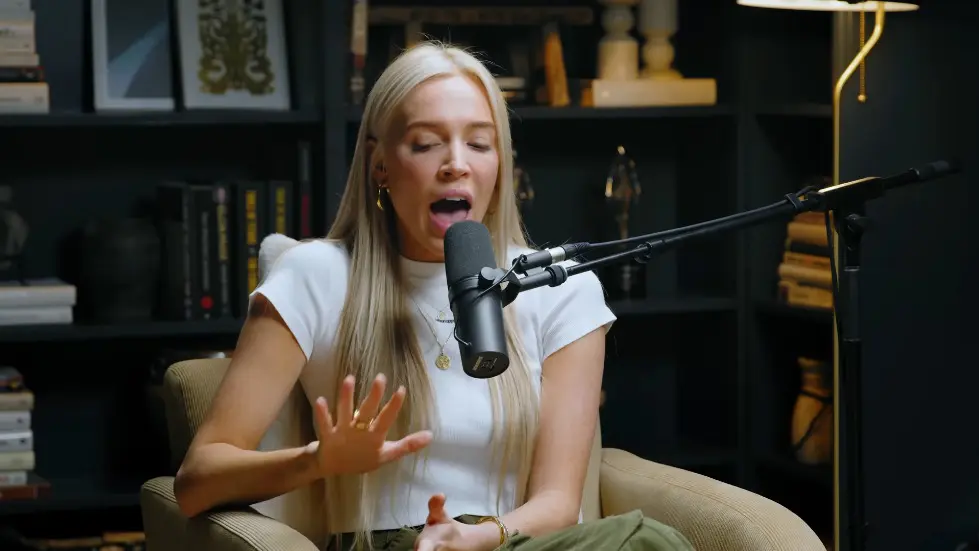 Alex Cooper ON: Feeling Insecure? This Video Will CHANGE Everything! | Jay Shetty 049