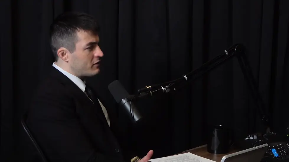 Andrew Huberman: Focus, Stress, Relationships, and Friendship | Lex Fridman Podcast #277 033