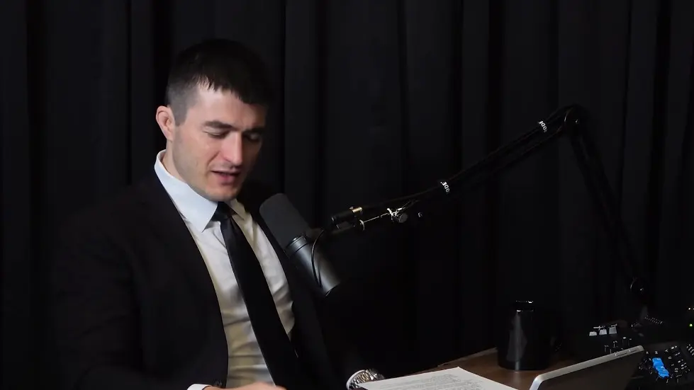 Andrew Huberman: Focus, Stress, Relationships, and Friendship | Lex Fridman Podcast #277 034