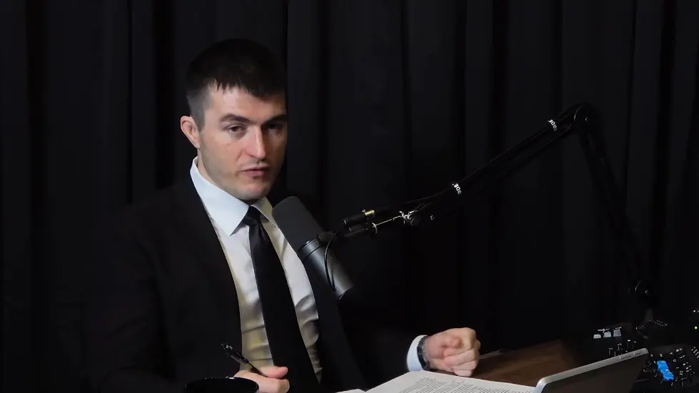 Andrew Huberman: Focus, Stress, Relationships, and Friendship | Lex Fridman Podcast #277 038