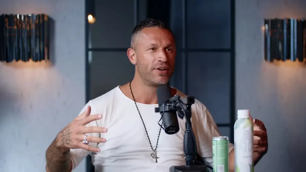 The Surprising & Unbelievable Dark Side Of Open Relationships: Aubrey Marcus | E242 012