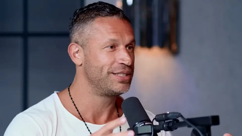 The Surprising & Unbelievable Dark Side Of Open Relationships: Aubrey Marcus | E242 049