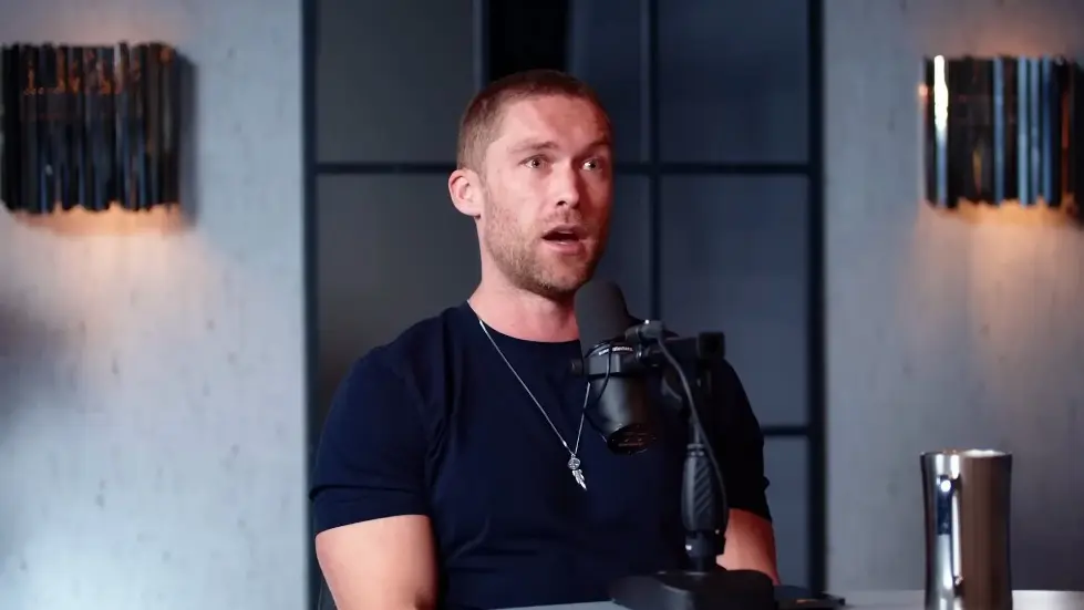 Chris Williamson: The Shocking New Research On Why Men And Women Are No Longer Compatible! | E237 025