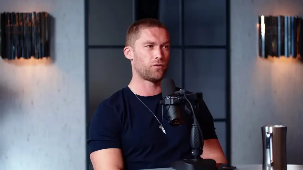 Chris Williamson: The Shocking New Research On Why Men And Women Are No Longer Compatible! | E237 028