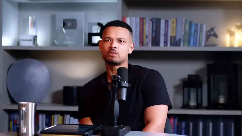 Chris Williamson: The Shocking New Research On Why Men And Women Are No Longer Compatible! | E237 035