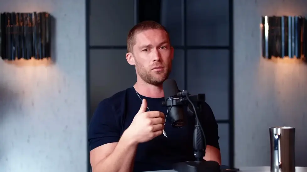 Chris Williamson: The Shocking New Research On Why Men And Women Are No Longer Compatible! | E237 042