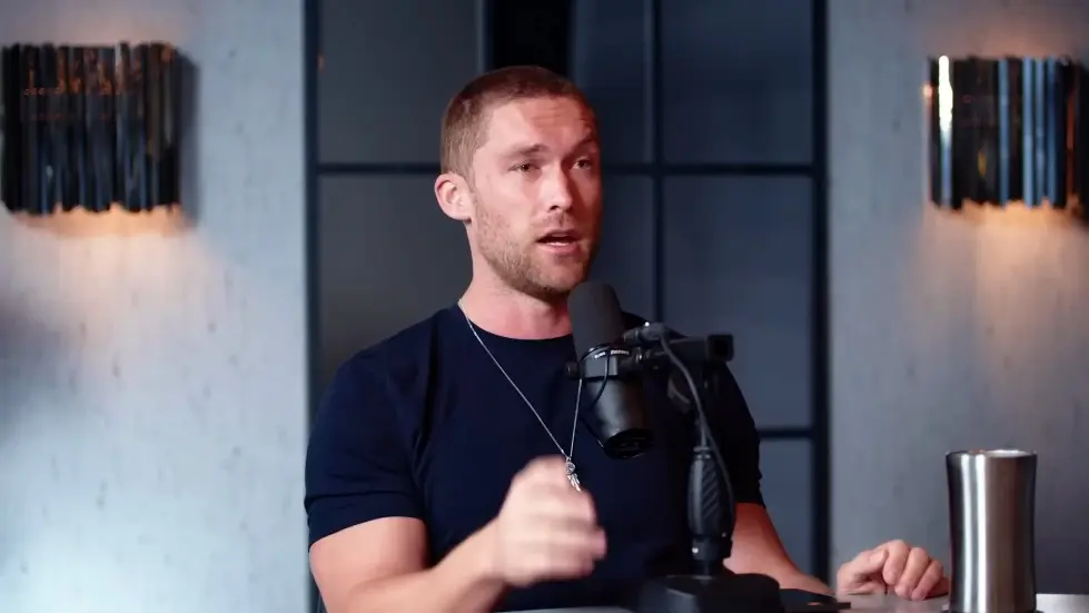 Chris Williamson: The Shocking New Research On Why Men And Women Are No Longer Compatible! | E237 057