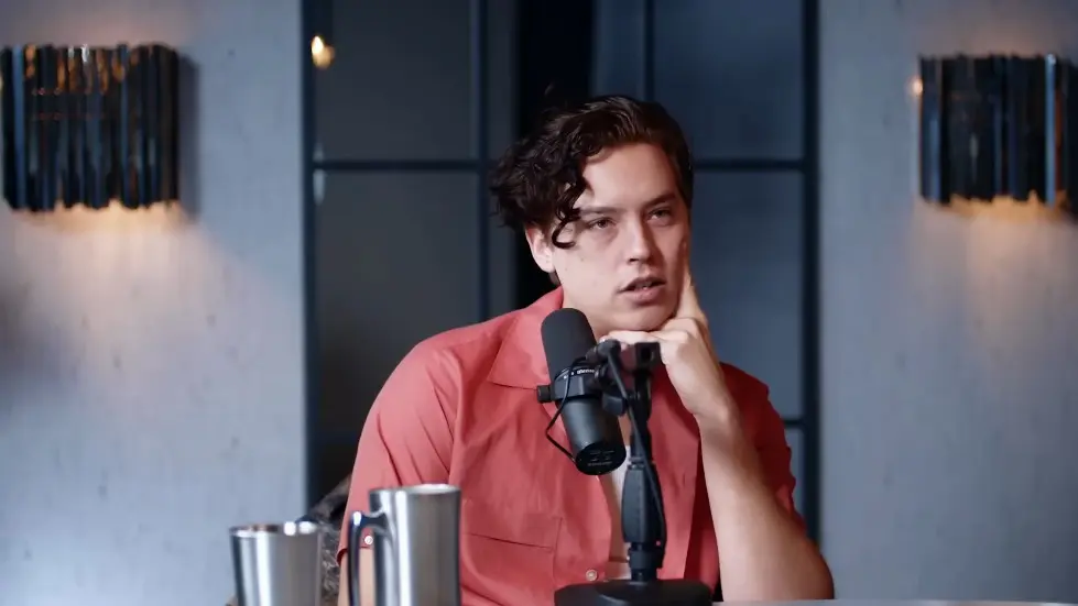 Cole Sprouse: My Narcissistic Mum Sacrificed My Childhood For Fame! | E229 005