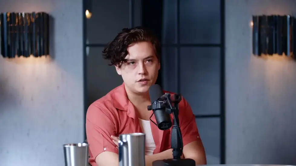 Cole Sprouse: My Narcissistic Mum Sacrificed My Childhood For Fame! | E229 011