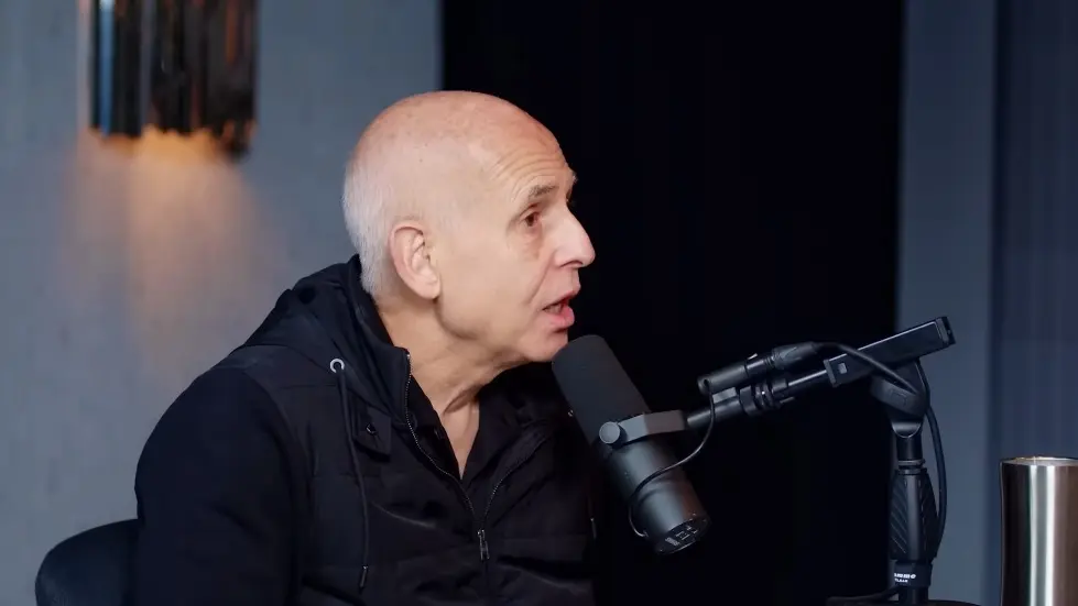 Doctor & Therapist To The Worlds Superstars: Justin Bieber, Miley Cyrus, Bella Hadid! - Daniel Amen 011