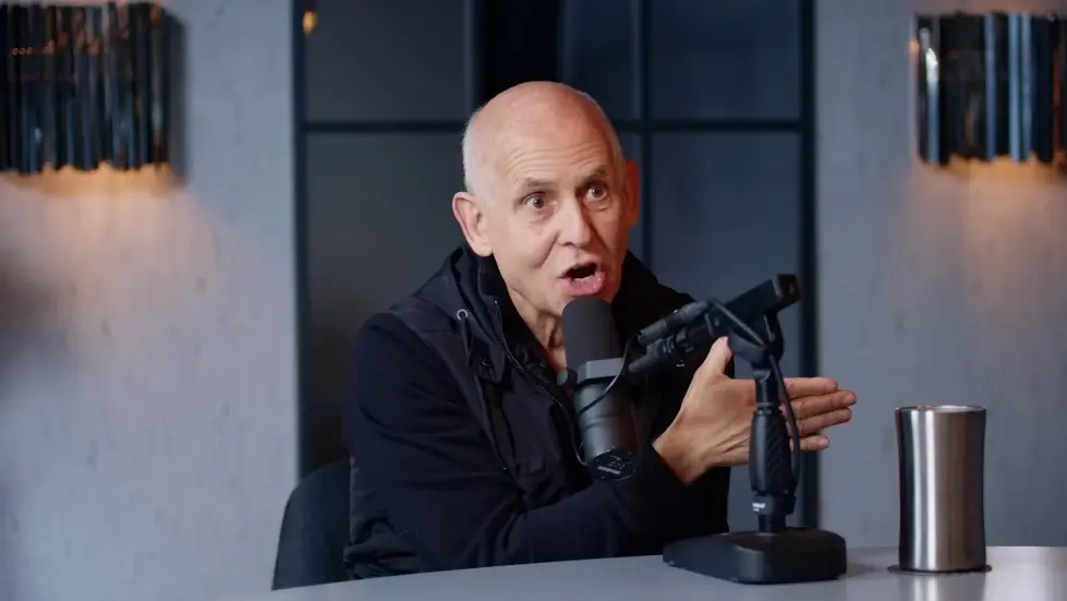 Doctor & Therapist To The Worlds Superstars: Justin Bieber, Miley Cyrus, Bella Hadid! - Daniel Amen 013