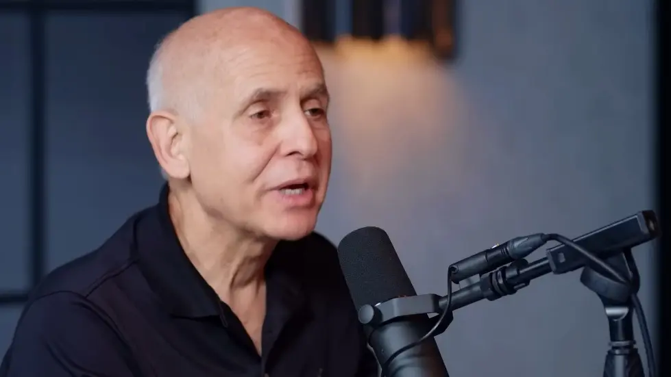 Doctor & Therapist To The Worlds Superstars: Justin Bieber, Miley Cyrus, Bella Hadid! - Daniel Amen 038