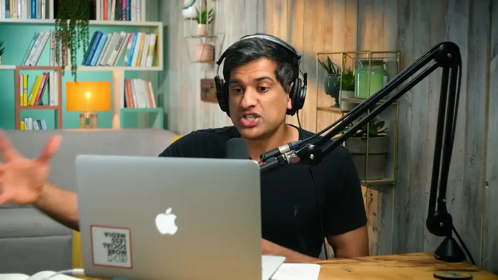 The MOST EYE OPENING Speech On Why You FEEL LOST & UNHAPPY In Life! | Dr. Rangan Chatterjee 013