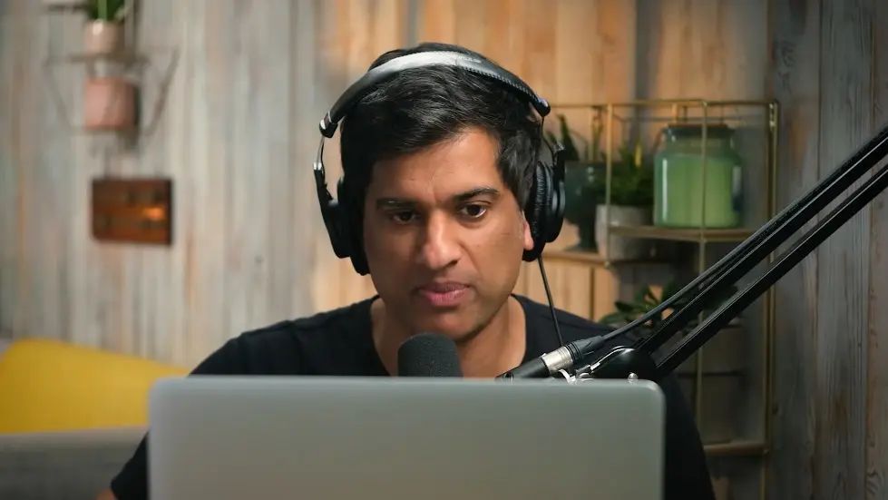 The MOST EYE OPENING Speech On Why You FEEL LOST & UNHAPPY In Life! | Dr. Rangan Chatterjee 025