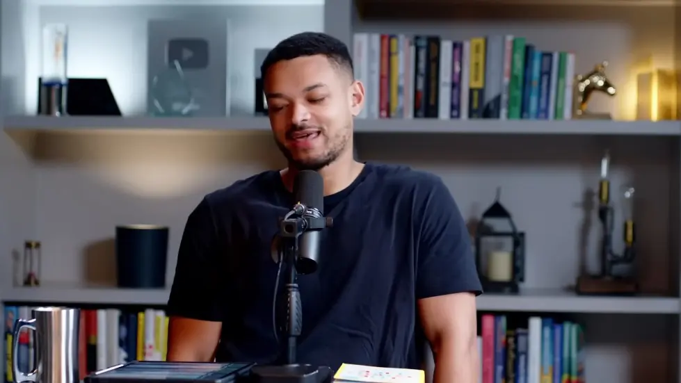 10 Life-changing Lessons From The Longest Ever Study On Human Happiness! Dr. Robert Waldinger | E246 028