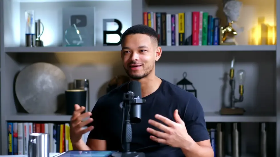 No.1 Neuroscientist: Age 30 to 50 Will Be Your Unhappiest, Here