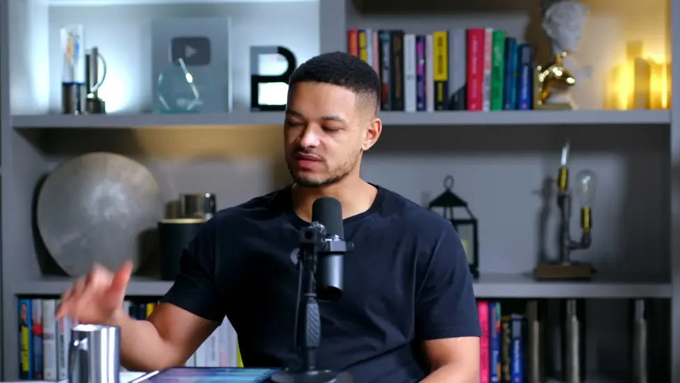 No.1 Neuroscientist: Age 30 to 50 Will Be Your Unhappiest, Here