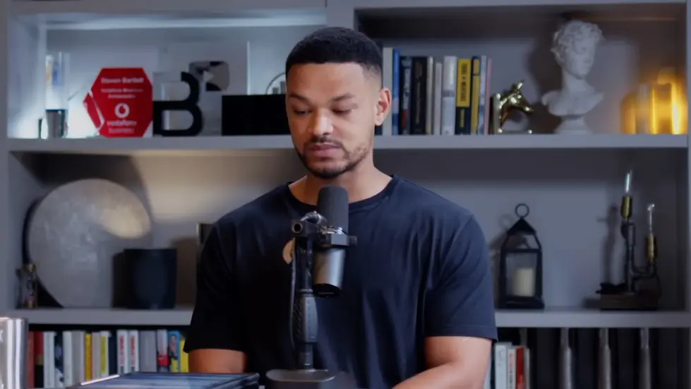 Gary Neville: From Football Legend To Building A Business Empire | E170 002