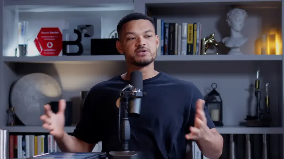 Gary Neville: From Football Legend To Building A Business Empire | E170 013