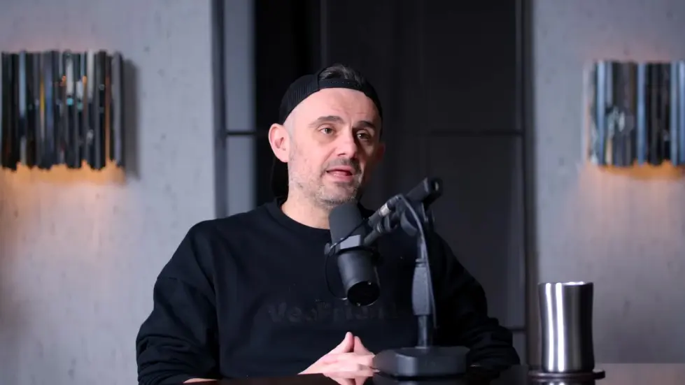 Gary Vee&rsquo;s Emotional Confession About His Success & Family! | E207 003