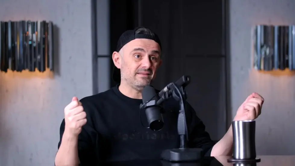 Gary Vee&rsquo;s Emotional Confession About His Success & Family! | E207 006