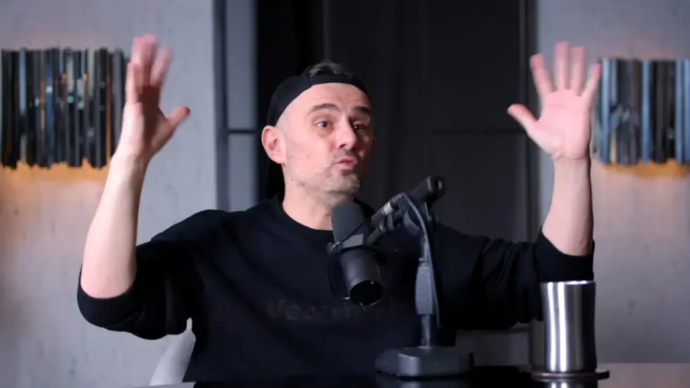 Gary Vee&rsquo;s Emotional Confession About His Success & Family! | E207 011