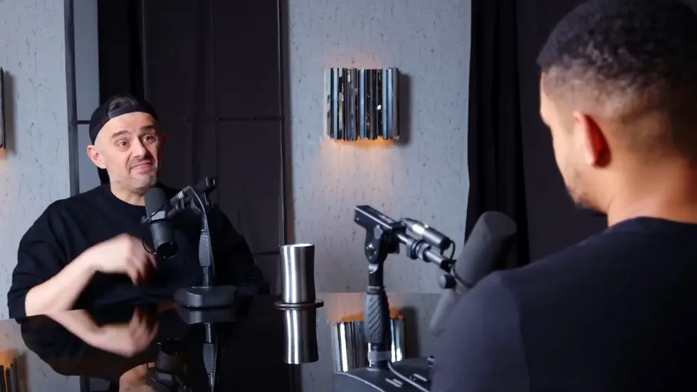 Gary Vee&rsquo;s Emotional Confession About His Success & Family! | E207 013