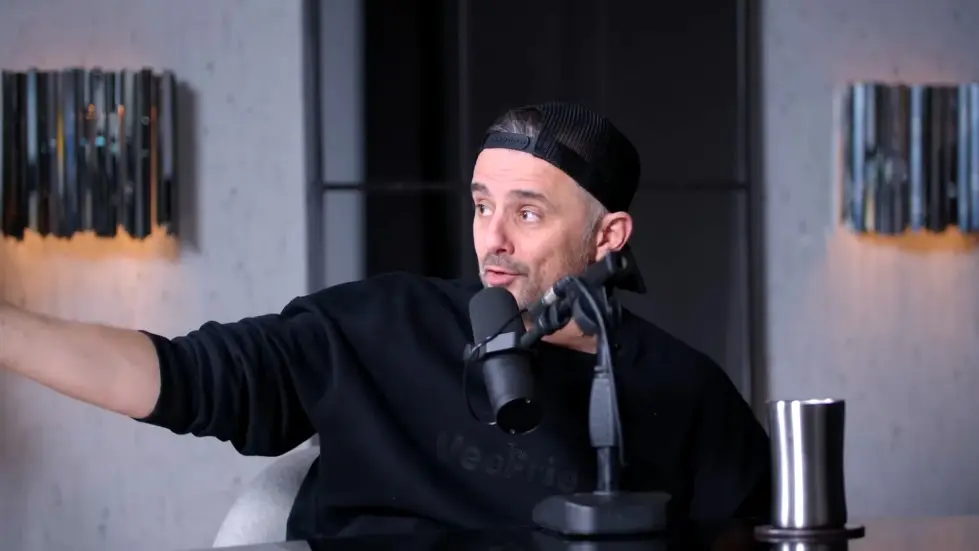 Gary Vee&rsquo;s Emotional Confession About His Success & Family! | E207 014