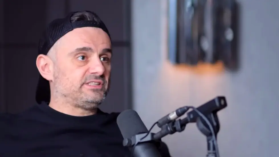 Gary Vee&rsquo;s Emotional Confession About His Success & Family! | E207 021