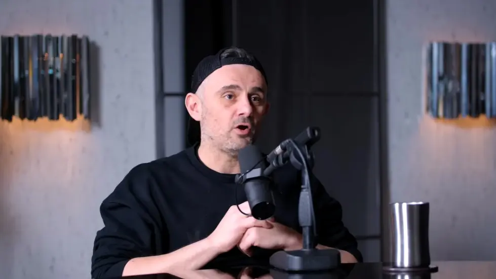 Gary Vee&rsquo;s Emotional Confession About His Success & Family! | E207 022