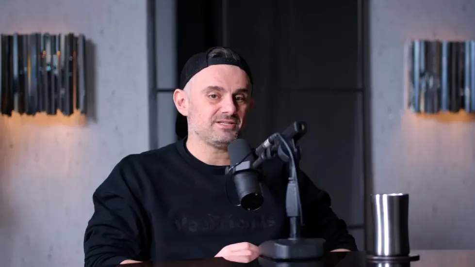 Gary Vee&rsquo;s Emotional Confession About His Success & Family! | E207 027