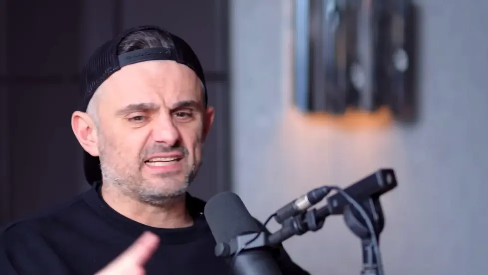 Gary Vee&rsquo;s Emotional Confession About His Success & Family! | E207 028