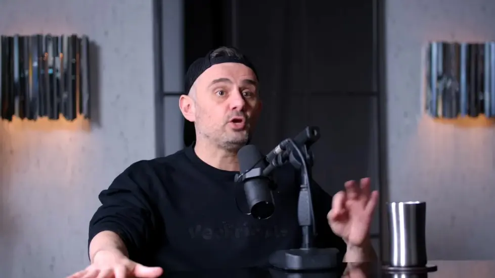 Gary Vee&rsquo;s Emotional Confession About His Success & Family! | E207 030