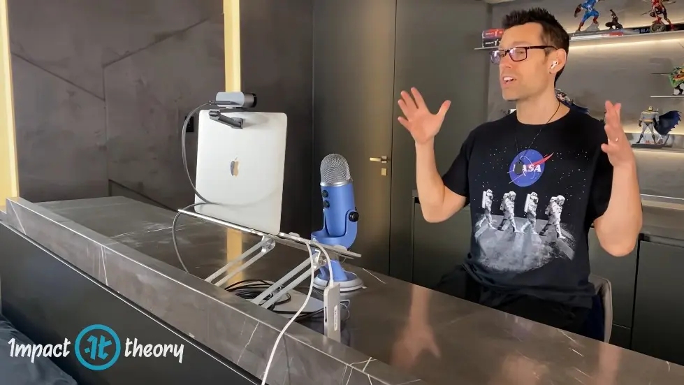 How Great Leaders CREATE ACTION and INSPIRE Those Around Them 006