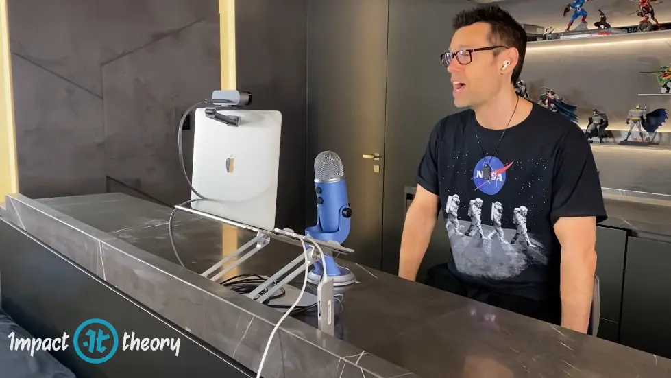 How Great Leaders CREATE ACTION and INSPIRE Those Around Them 012