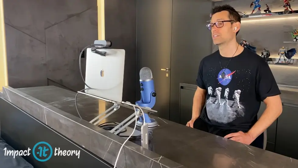 How Great Leaders CREATE ACTION and INSPIRE Those Around Them 014