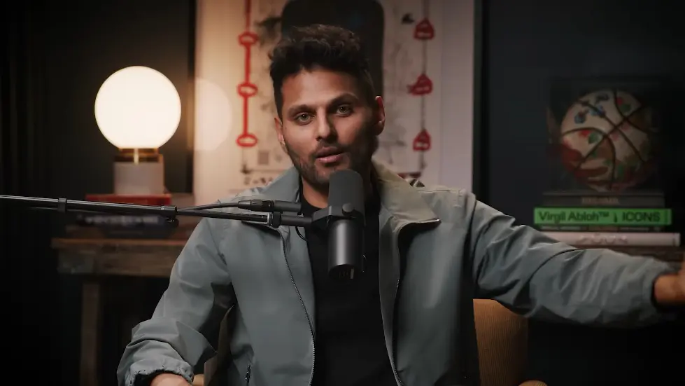 How To Change The World & Make An Impact! | Matt Damon & Gary White 009