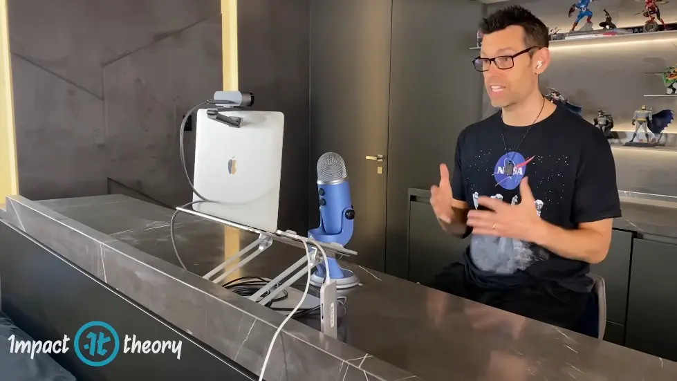 If You Struggle with Anxiety, These Tricks Could Save Your Life 001