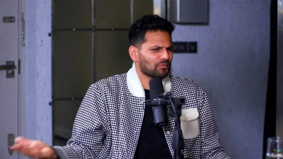 Jay Shetty: The 3 Simple Things A Happy Life Needs | E119 013