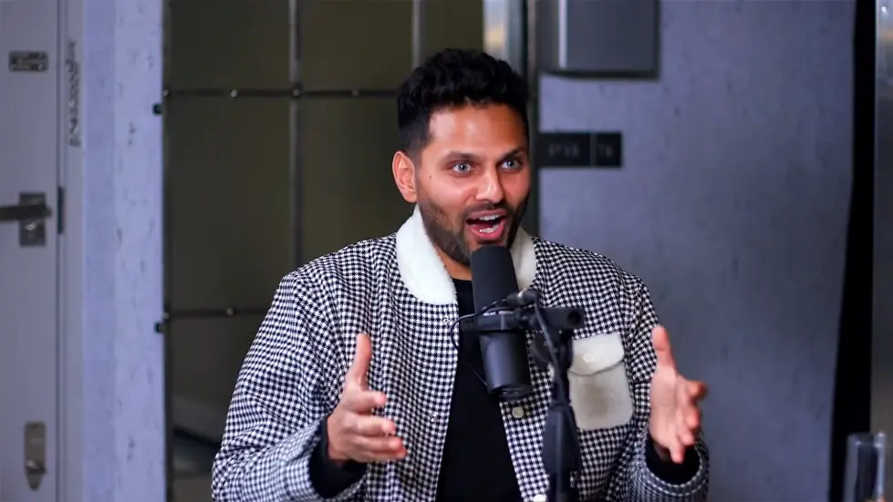 Jay Shetty: The 3 Simple Things A Happy Life Needs | E119 021