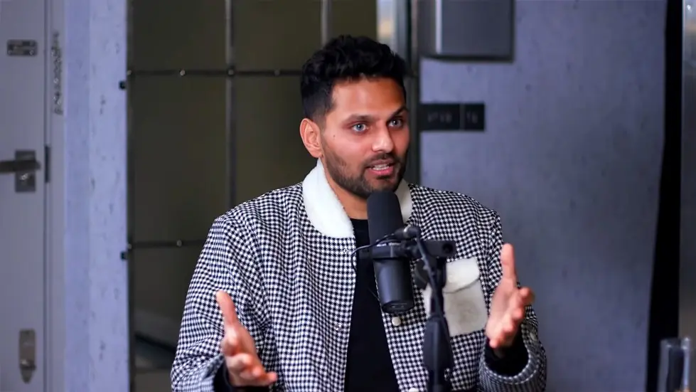 Jay Shetty: The 3 Simple Things A Happy Life Needs | E119 022