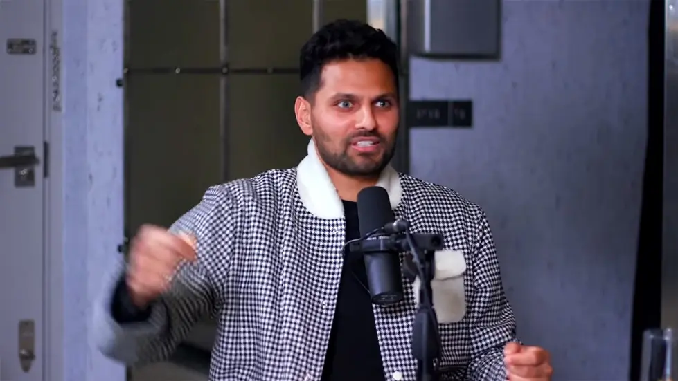 Jay Shetty: The 3 Simple Things A Happy Life Needs | E119 027