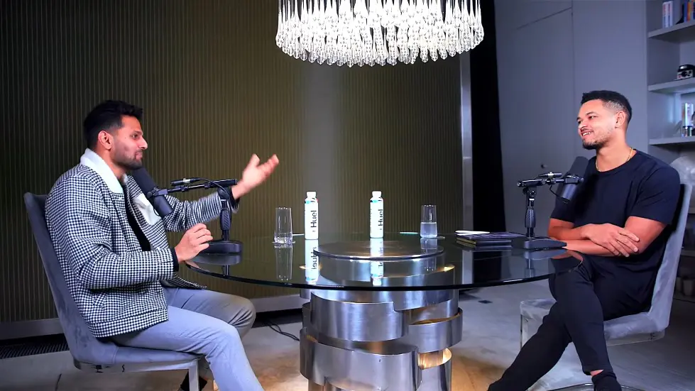 Jay Shetty: The 3 Simple Things A Happy Life Needs | E119 037