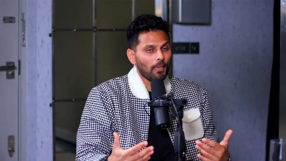 Jay Shetty: The 3 Simple Things A Happy Life Needs | E119 038