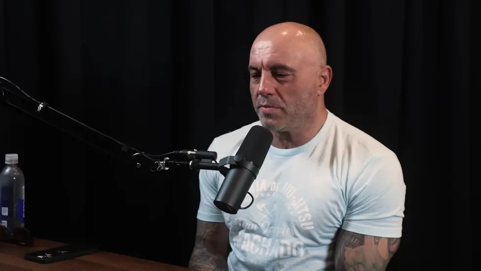 Joe Rogan: Comedy, Controversy, Aliens, UFOs, Putin, CIA, and Freedom | Lex Fridman Podcast #300 005