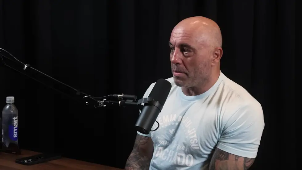 Joe Rogan: Comedy, Controversy, Aliens, UFOs, Putin, CIA, and Freedom | Lex Fridman Podcast #300 007