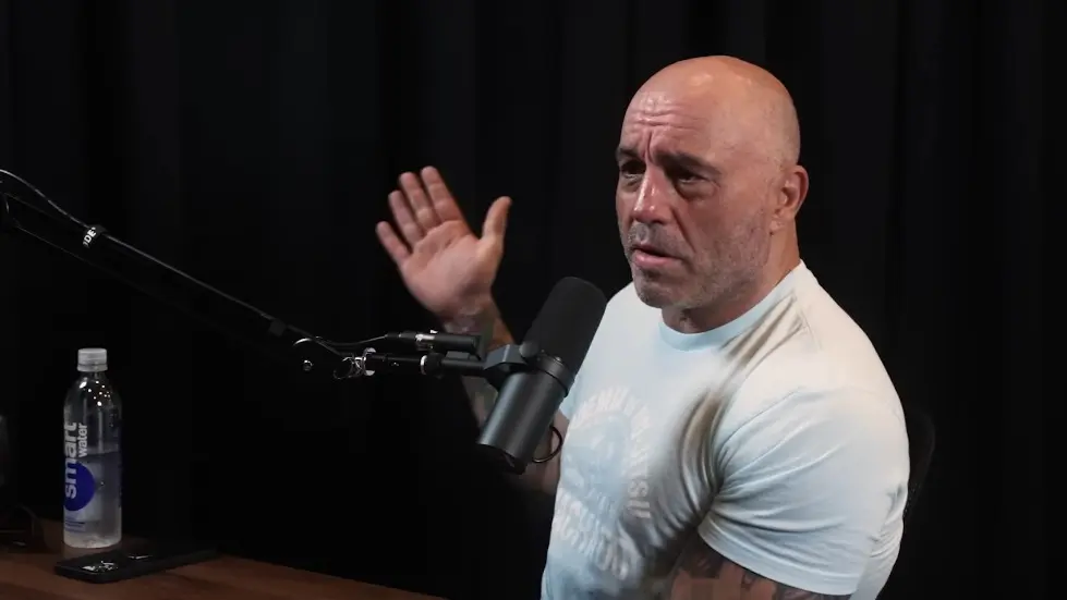 Joe Rogan: Comedy, Controversy, Aliens, UFOs, Putin, CIA, and Freedom | Lex Fridman Podcast #300 019